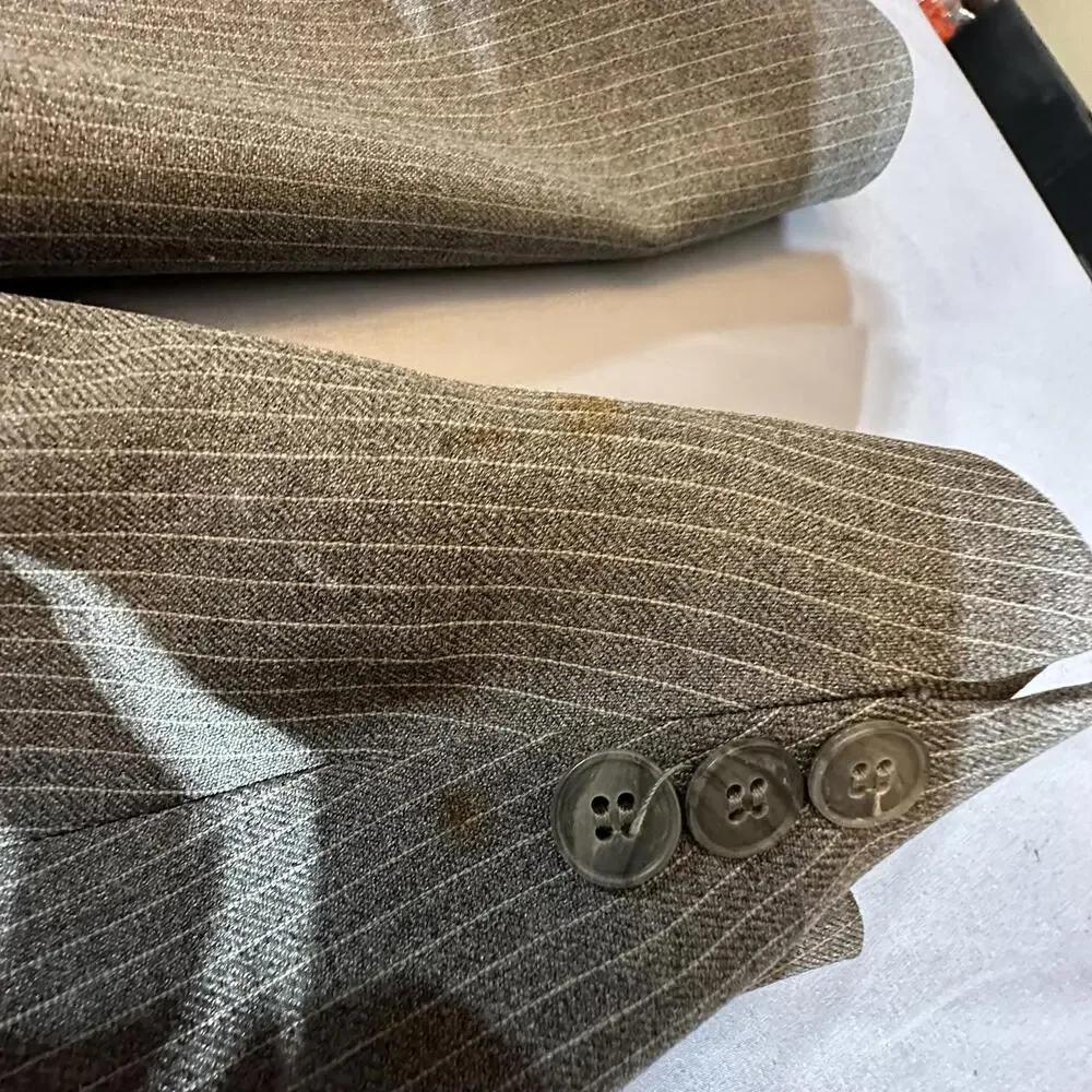 Classic Men's Grey Pinstripe Blazer - Vintage Levi's Action‎ Suits